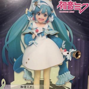 Hatsune miku figure